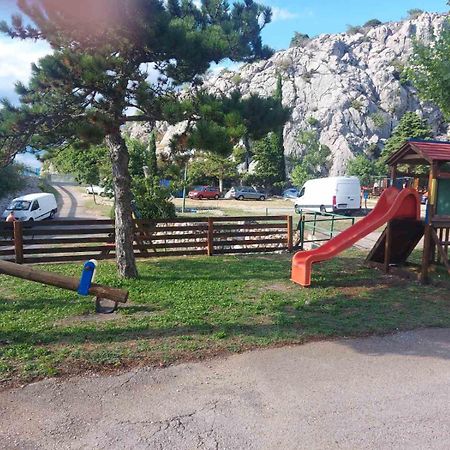 Mobile Home Luna Senj  Ngoại thất bức ảnh
